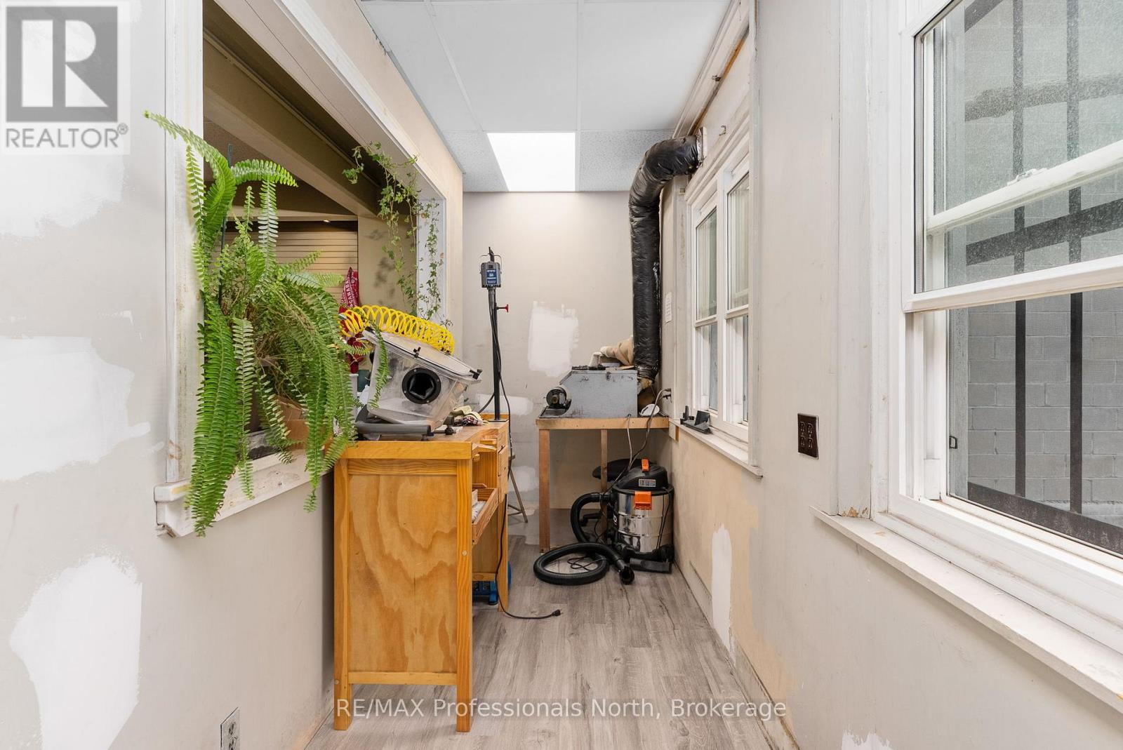 68 Main Street E, Huntsville, Ontario  P1H 2C7 - Photo 17 - X12541516