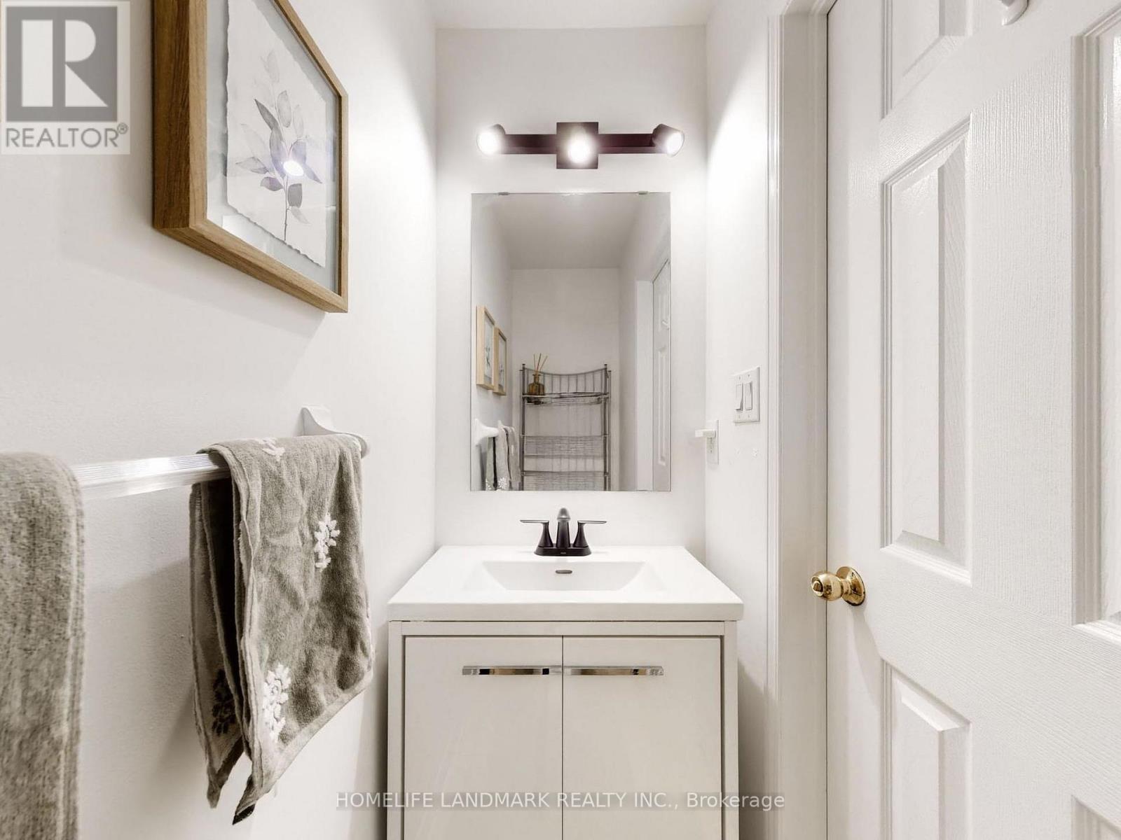 15004 Danby Road, Halton Hills, Ontario  L7G 0B3 - Photo 23 - W12951412