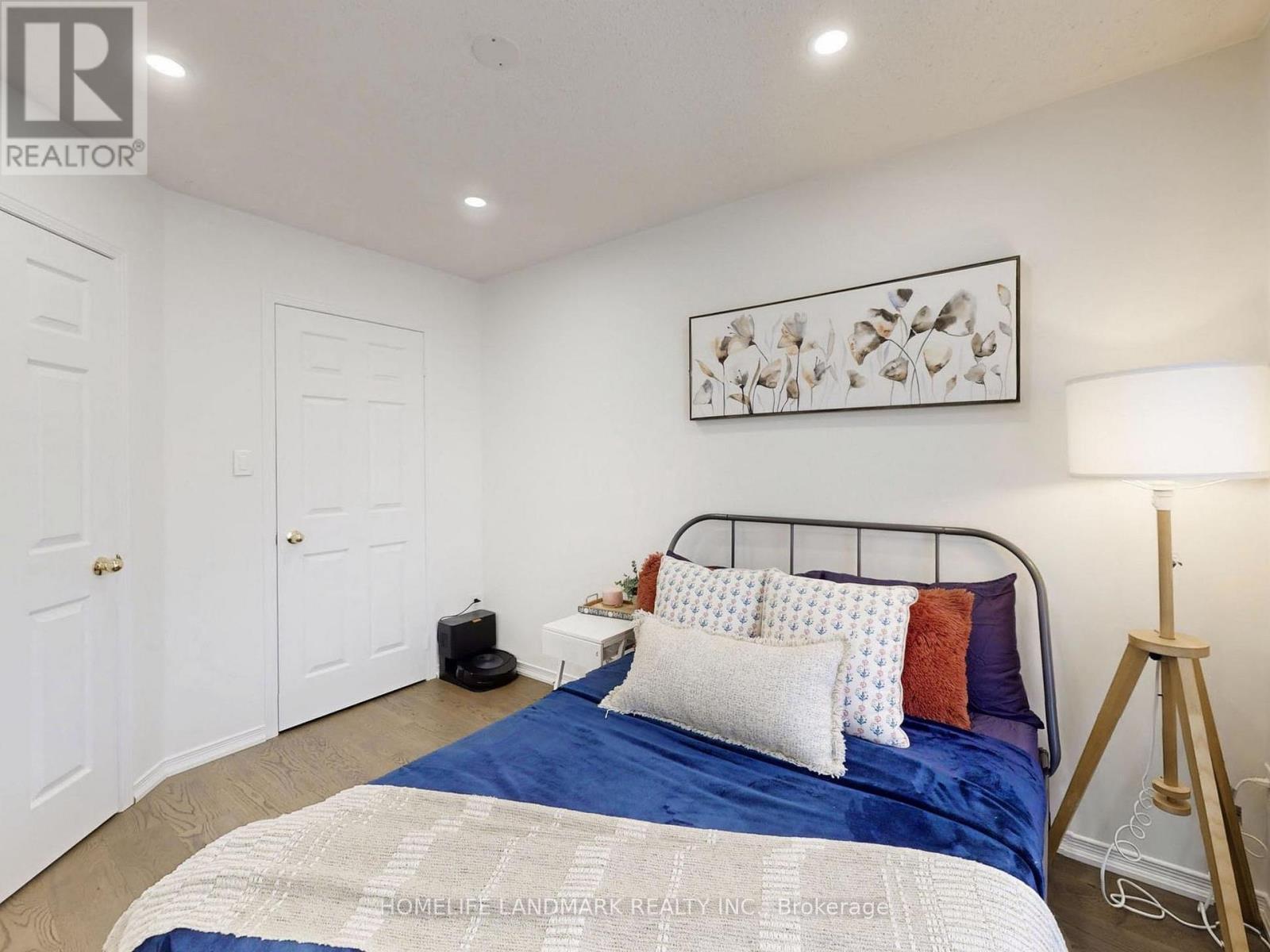 15004 Danby Road, Halton Hills, Ontario  L7G 0B3 - Photo 33 - W12951412