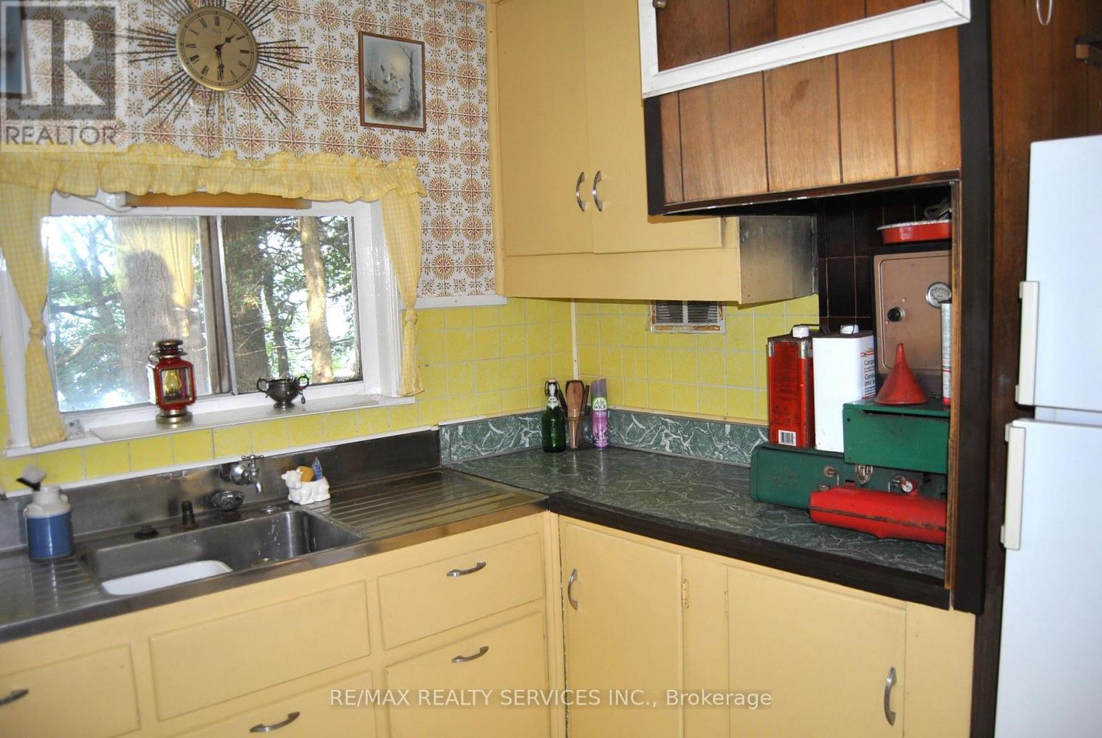 1102 Lakeshore Drive S, Bracebridge, Ontario  P1L 1X3 - Photo 28 - X12314539