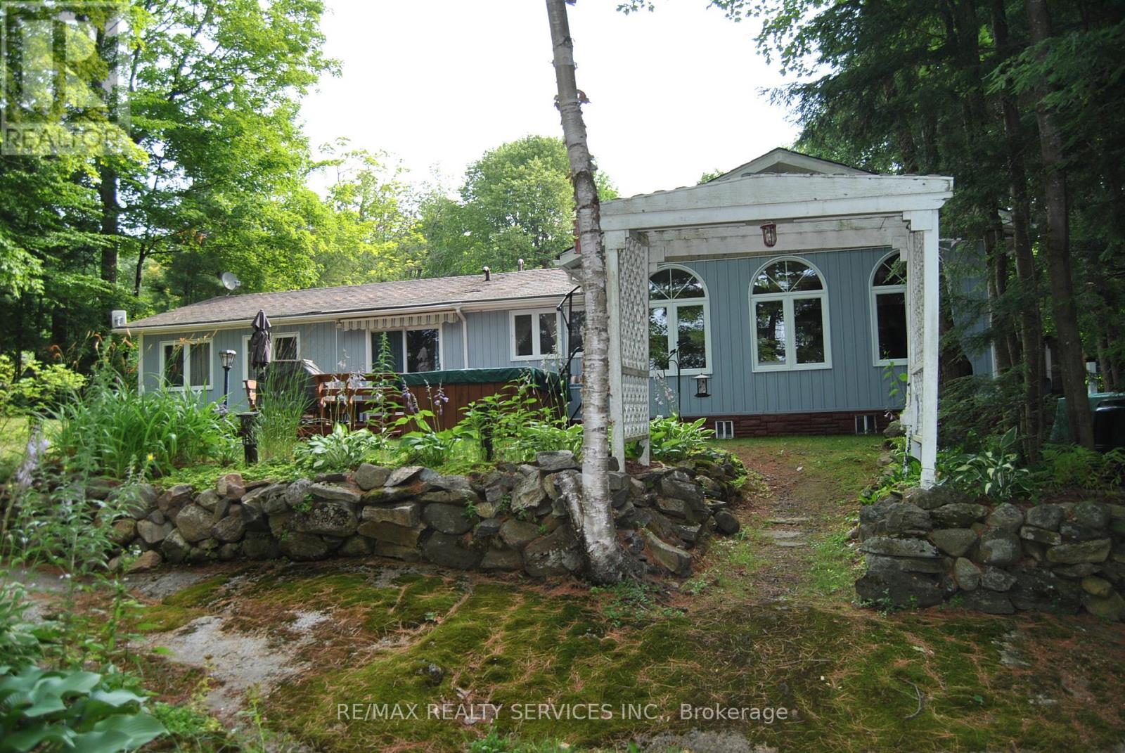 1102 Lakeshore Drive S, Bracebridge, Ontario  P1L 1X3 - Photo 22 - X12314539