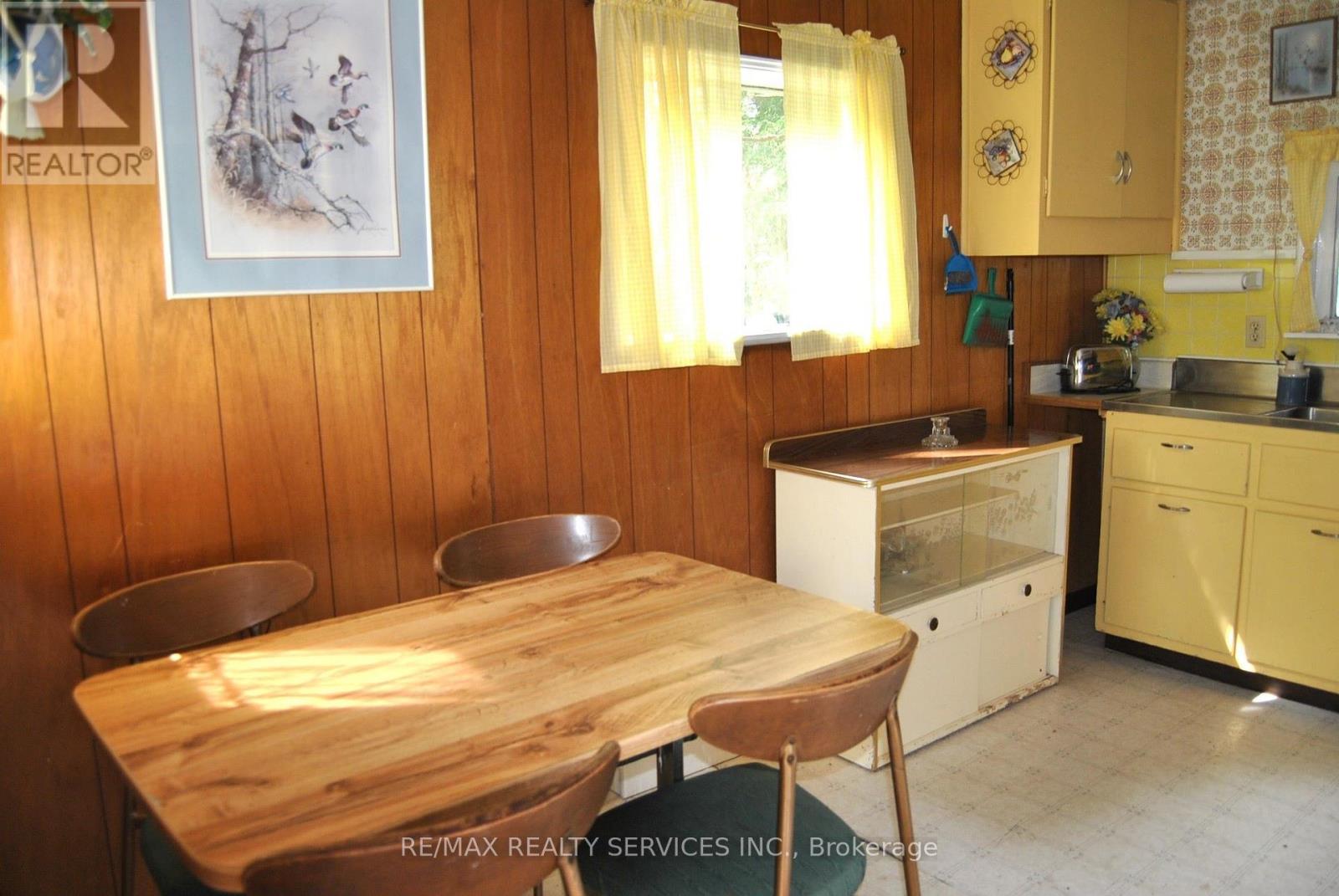 1102 Lakeshore Drive S, Bracebridge, Ontario  P1L 1X3 - Photo 29 - X12314539