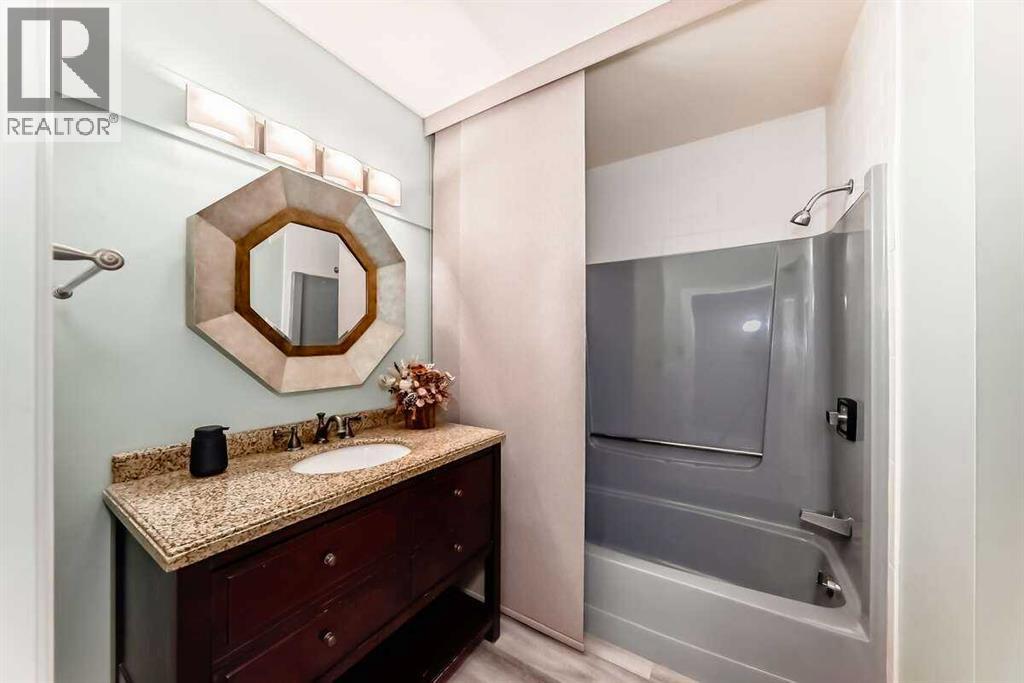 2002 Pump Hill Way SW, Calgary, Alberta  T2V 4M4 - Photo 26 - A2298256