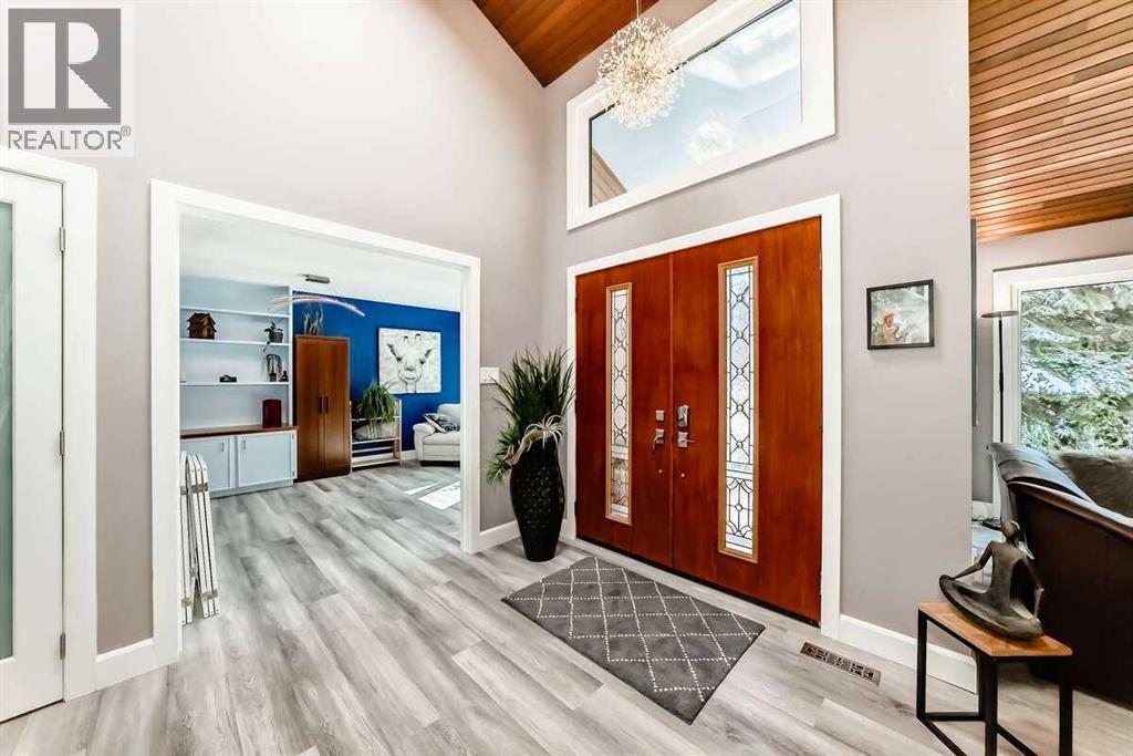 2002 Pump Hill Way SW, Calgary, Alberta  T2V 4M4 - Photo 5 - A2298256