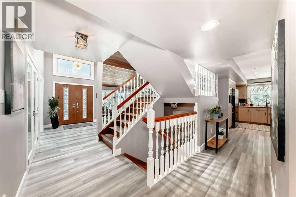 2002 Pump Hill Way SW, Calgary, Alberta  T2V 4M4 - Photo 30 - A2298256