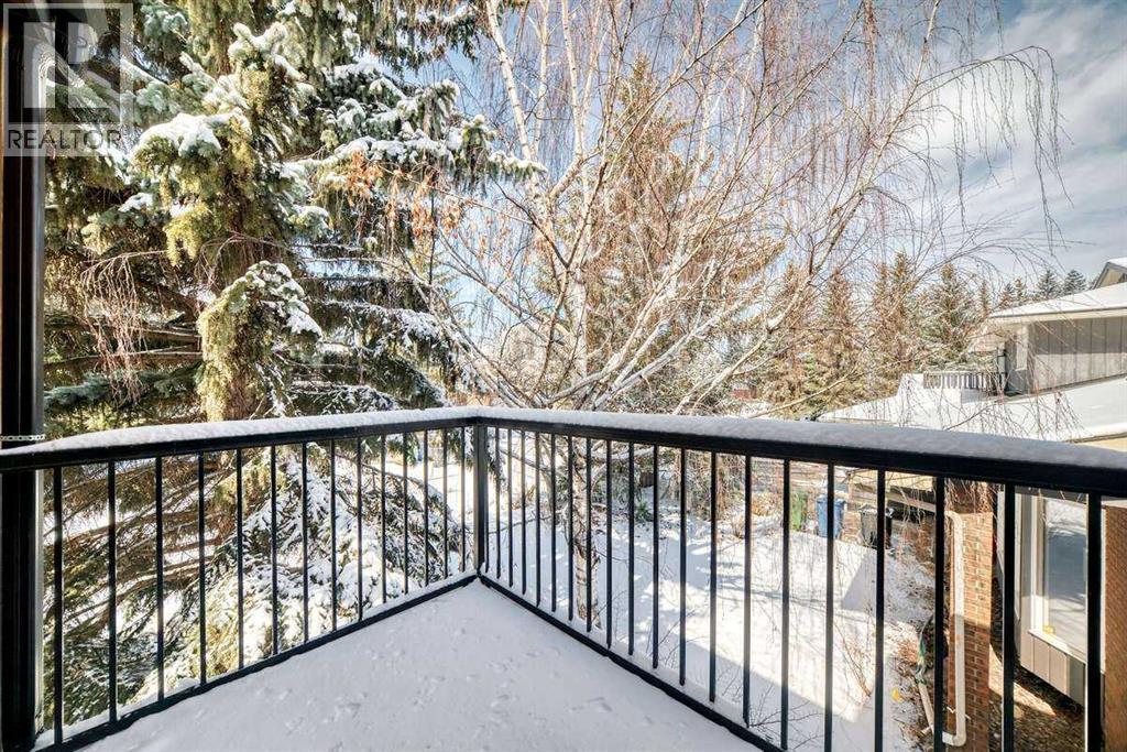 2002 Pump Hill Way SW, Calgary, Alberta  T2V 4M4 - Photo 37 - A2298256