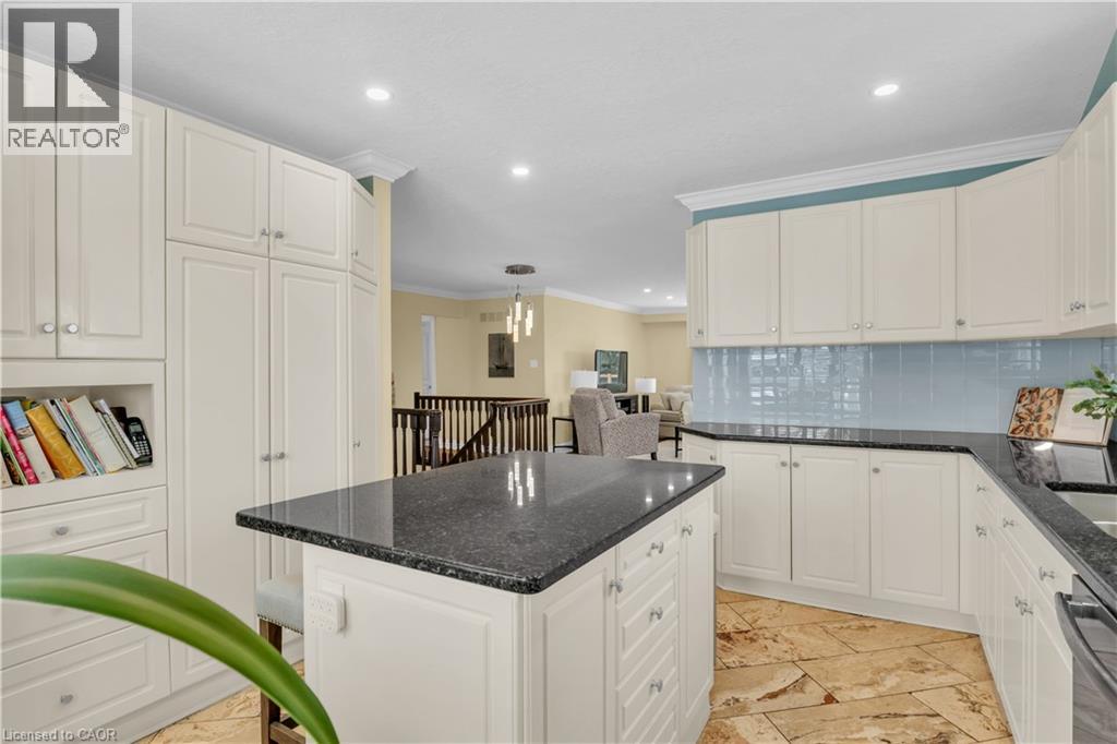 197 Autumn Hill Crescent, Kitchener, Ontario  N2N 1K9 - Photo 6 - 40816878