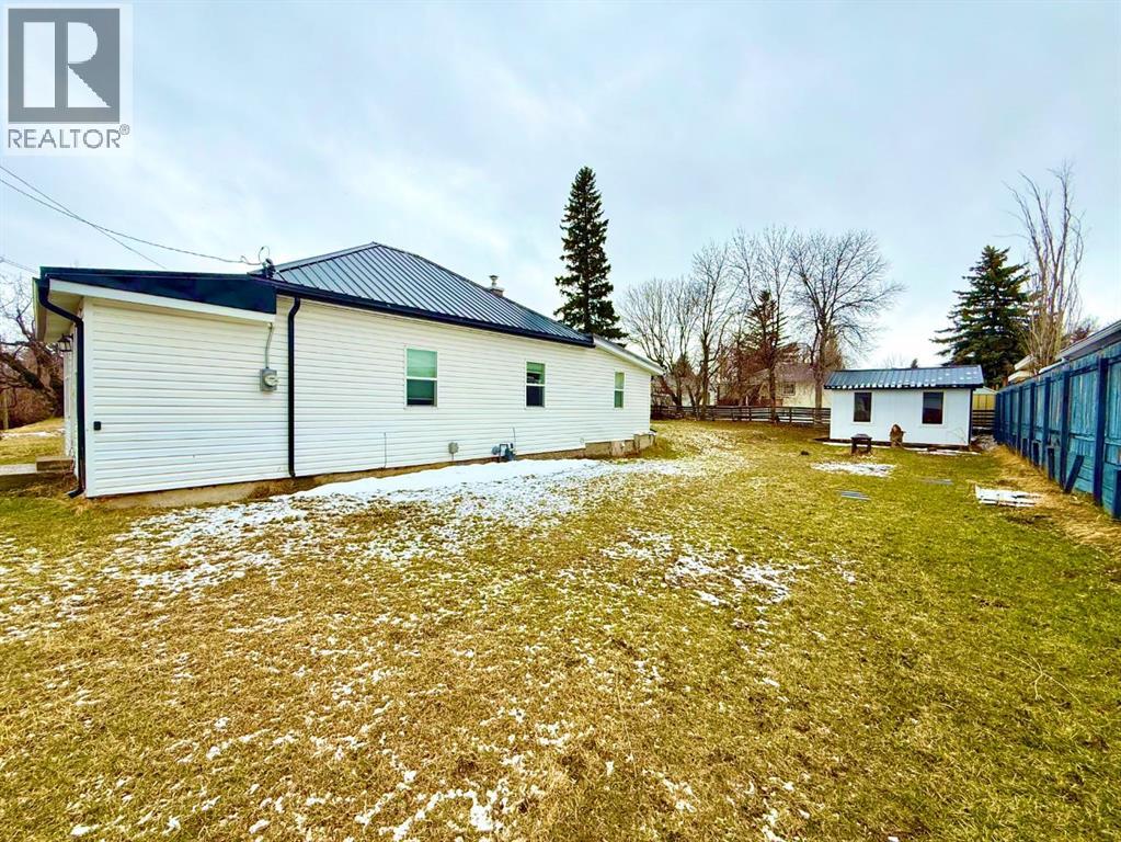 1144 James Avenue, Pincher Creek, Alberta  T0K 1W0 - Photo 19 - A2298998