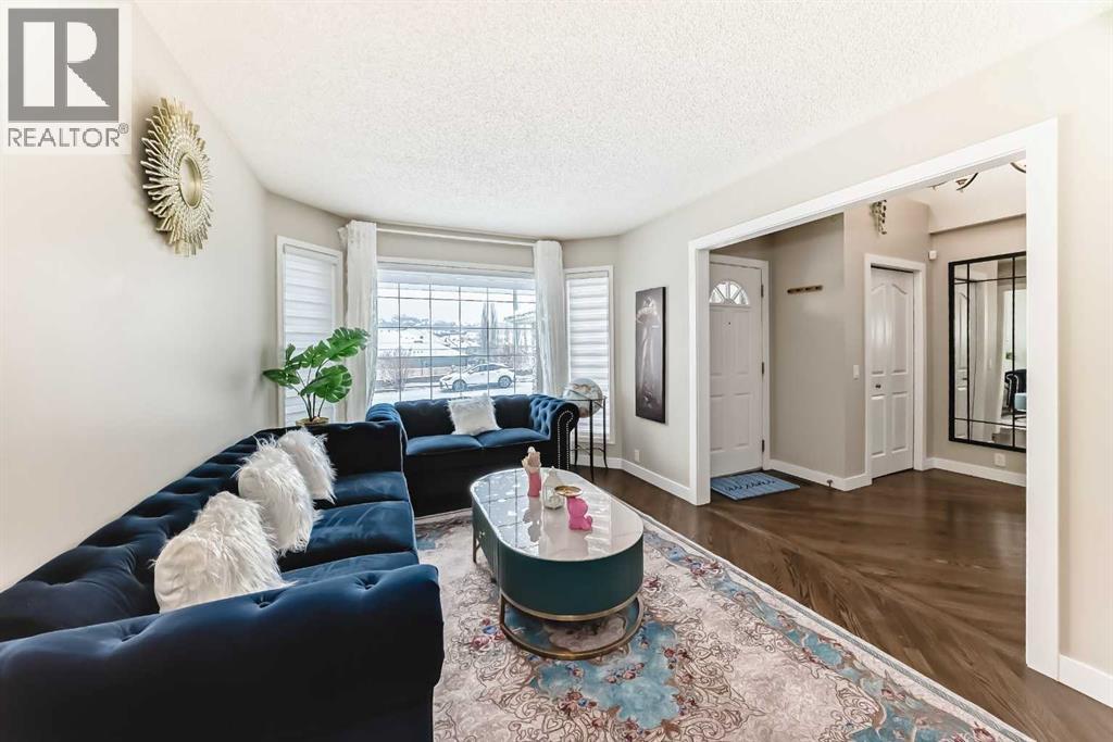 212 Sienna Park Drive SW, Calgary, Alberta  T3H 3L5 - Photo 5 - A2298763