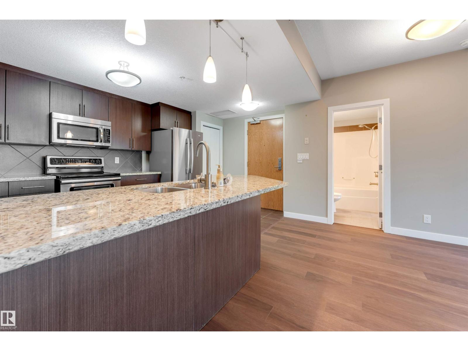 #807 10055 118 St Nw, Edmonton, Alberta  T5K 0C1 - Photo 11 - E4480681