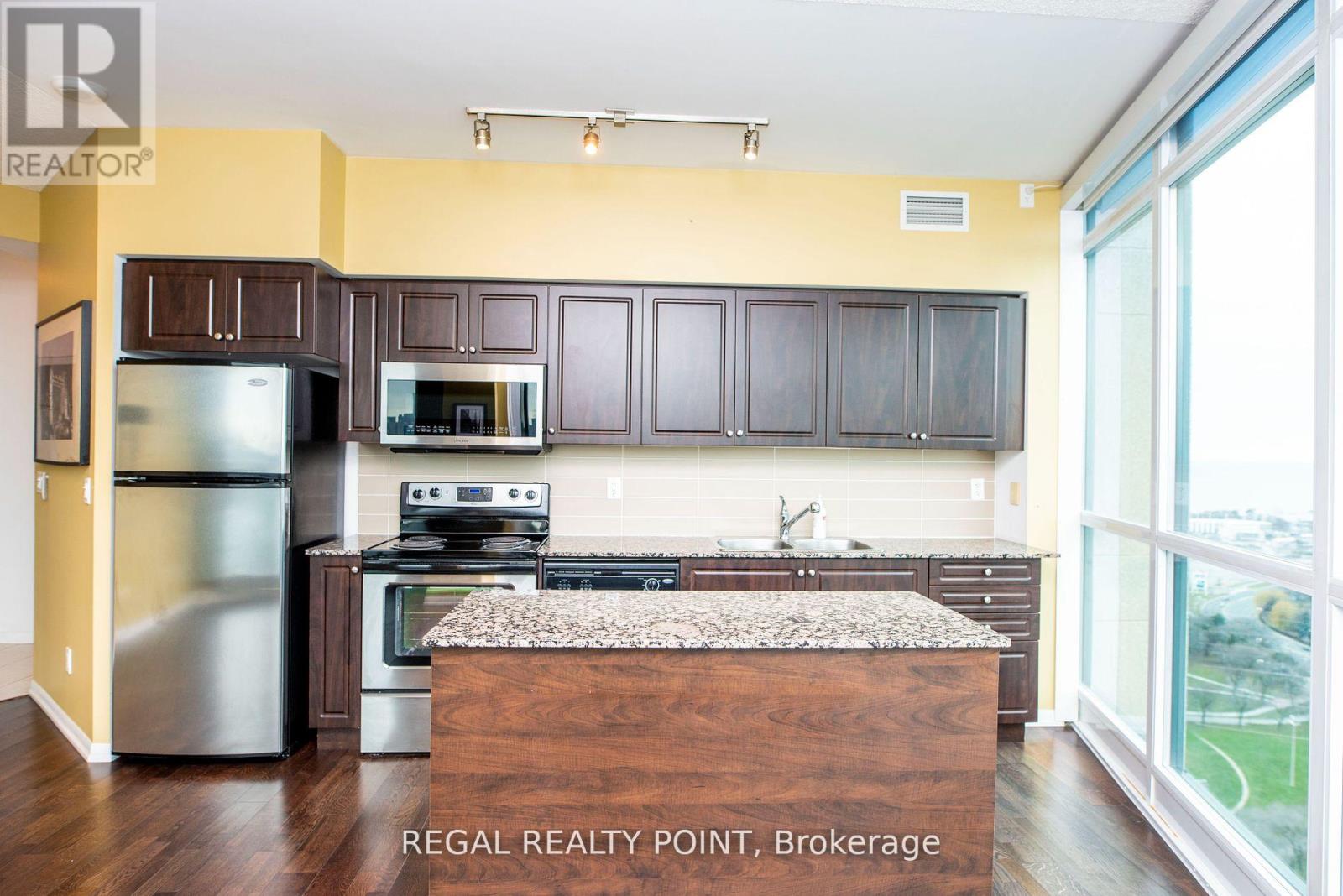 3410 - 215 Fort York Boulevard, Toronto, Ontario  M5V 4A2 - Photo 2 - C12957256