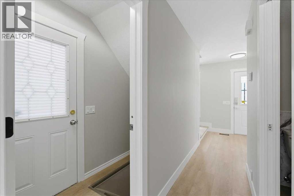 172 Abinger Crescent Ne, Calgary, Alberta  T2A 6L3 - Photo 10 - A2297799