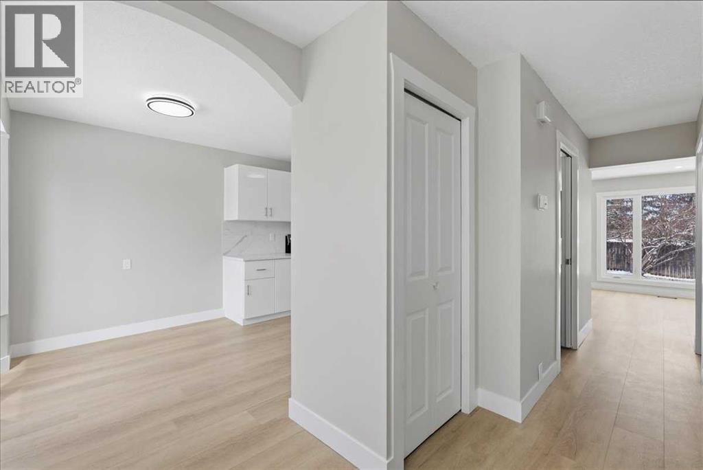 172 Abinger Crescent Ne, Calgary, Alberta  T2A 6L3 - Photo 11 - A2297799