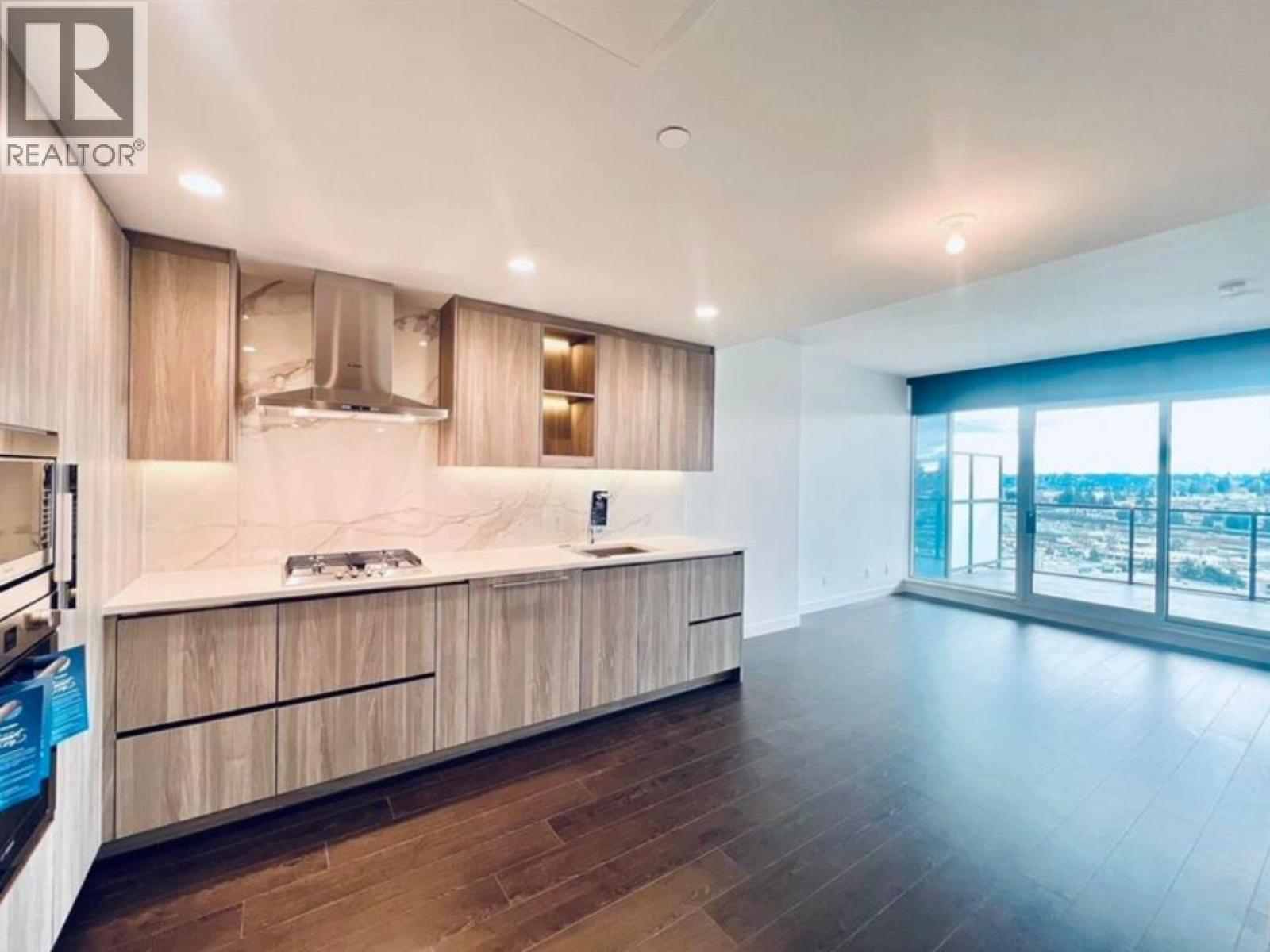 1601 4890 LOUGHEED HIGHWAY, Burnaby, British Columbia