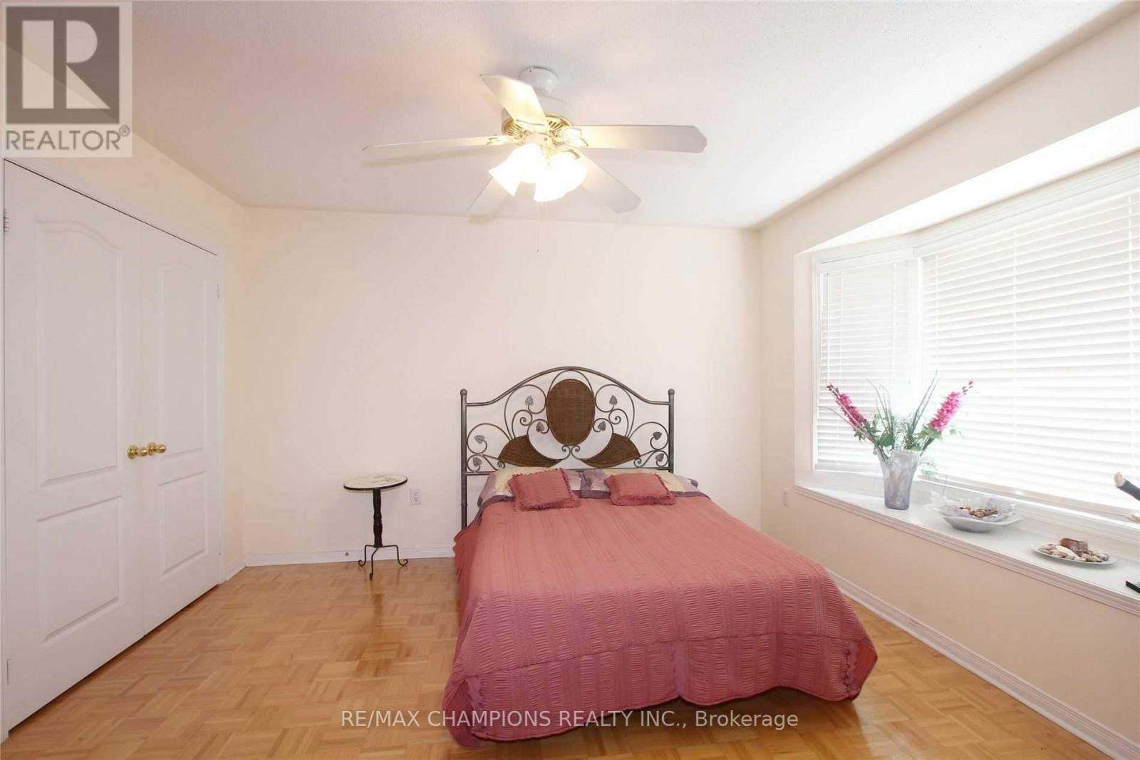 45 Iceberg Trail, Brampton, Ontario  L6R 0J7 - Photo 12 - W12957242