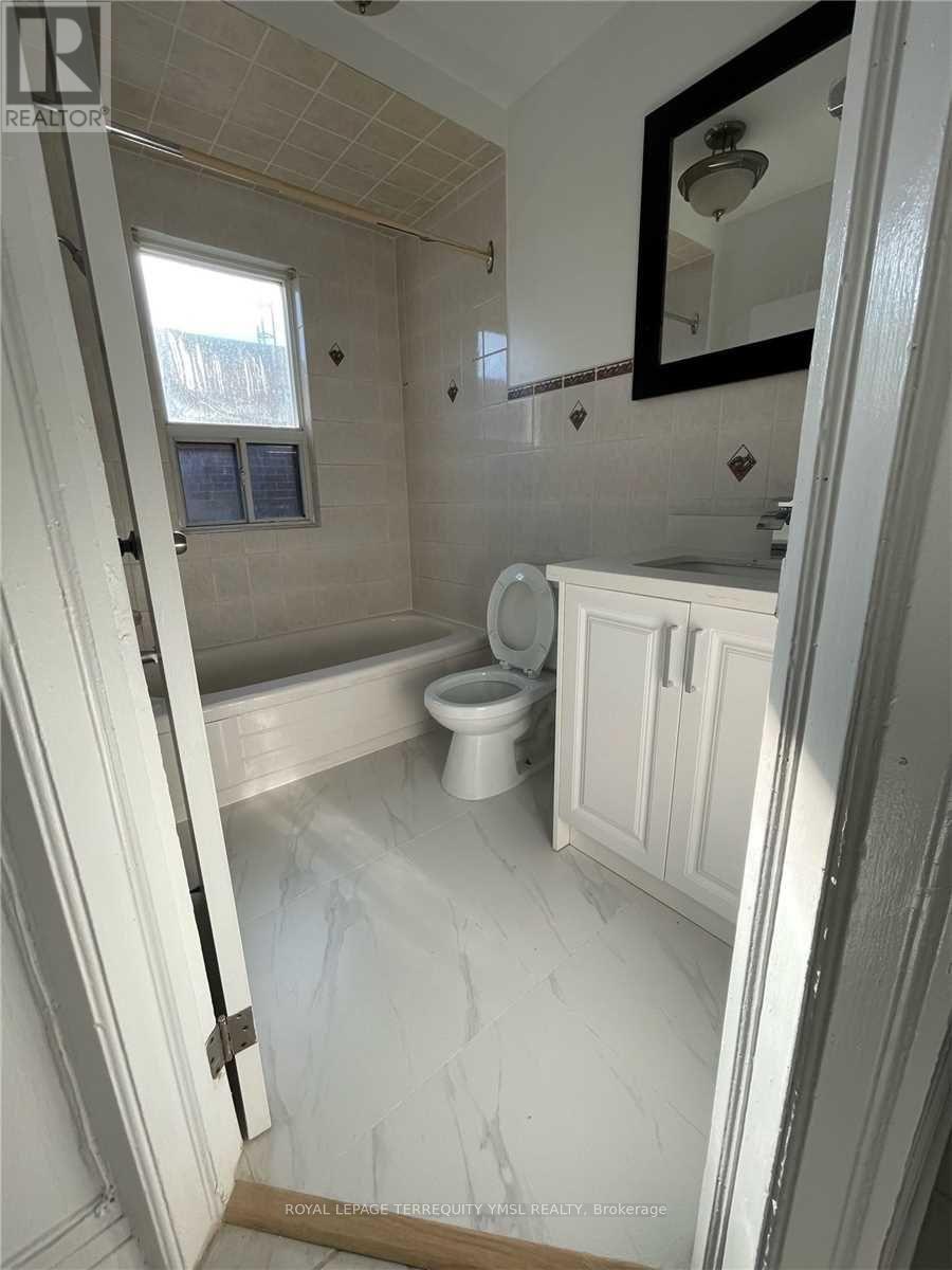 2 - 1228 Dufferin Street, Toronto, Ontario  M6H 4C1 - Photo 6 - W12957272