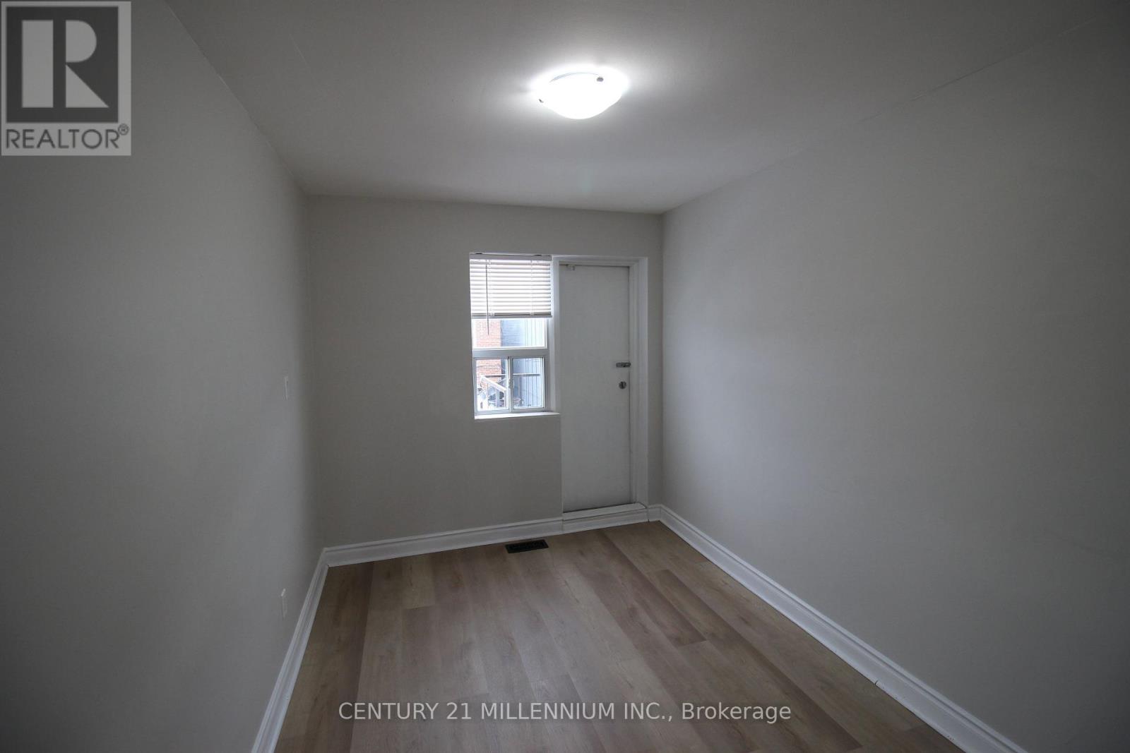 Upper - 2991 Islington Avenue, Toronto, Ontario  M9L 2K9 - Photo 31 - W12957276