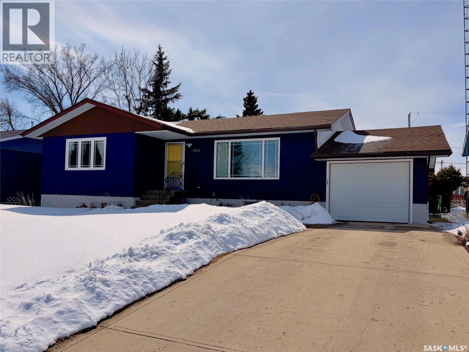 804 PITT STREET, Indian Head, Saskatchewan