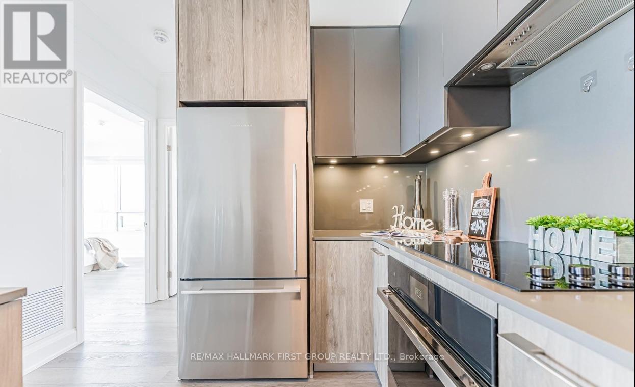 38 Water Walk Drive, Markham, Ontario  L3R 6M8 - Photo 12 - N12956914