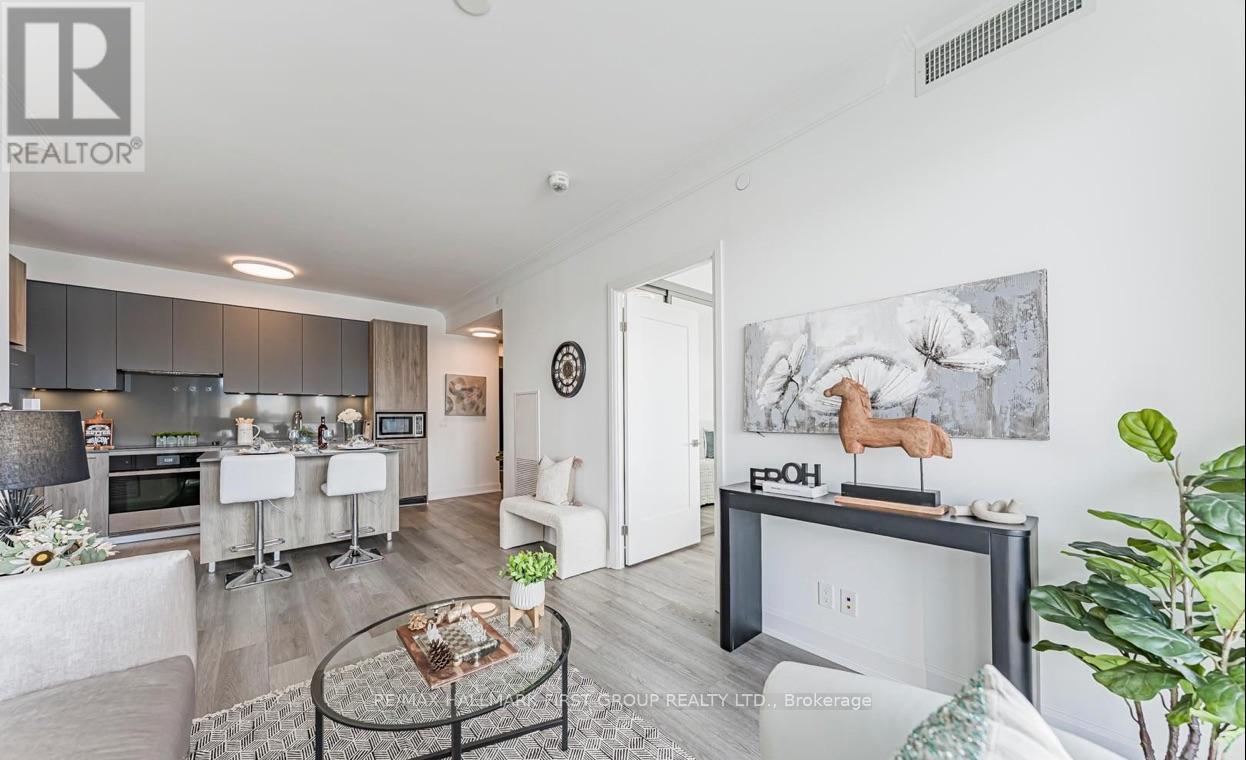 38 Water Walk Drive, Markham, Ontario  L3R 6M8 - Photo 17 - N12956914