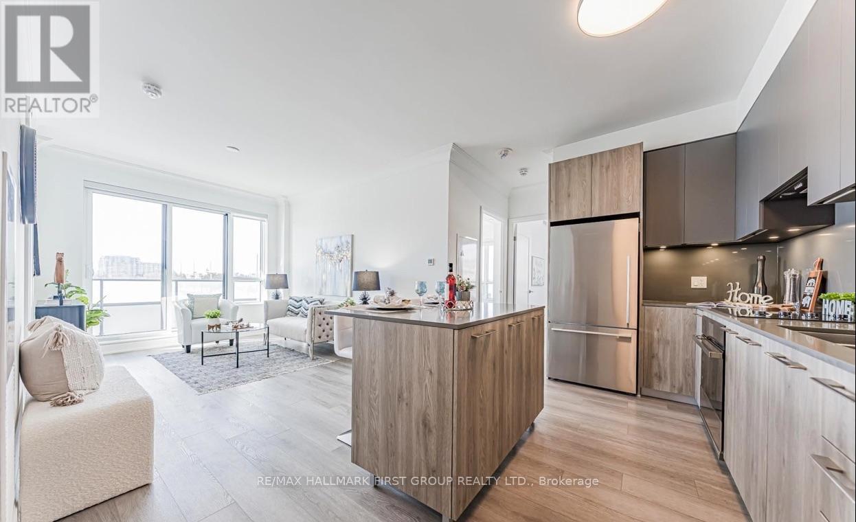 38 Water Walk Drive, Markham, Ontario  L3R 6M8 - Photo 7 - N12956914