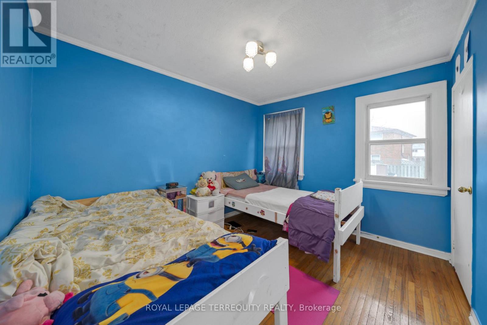 34 Downsview Avenue, Toronto, Ontario  M3M 1C9 - Photo 12 - W12916656