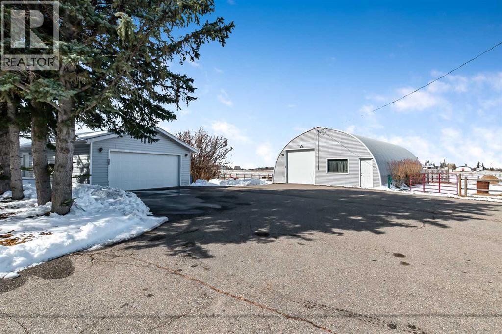 120050 466 Avenue E, Rural Foothills County, Alberta  T1V 1N3 - Photo 32 - A2299029