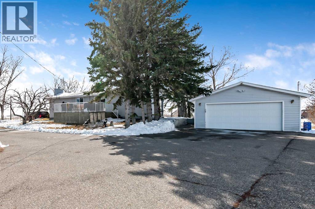 120050 466 Avenue E, Rural Foothills County, Alberta  T1V 1N3 - Photo 6 - A2299029