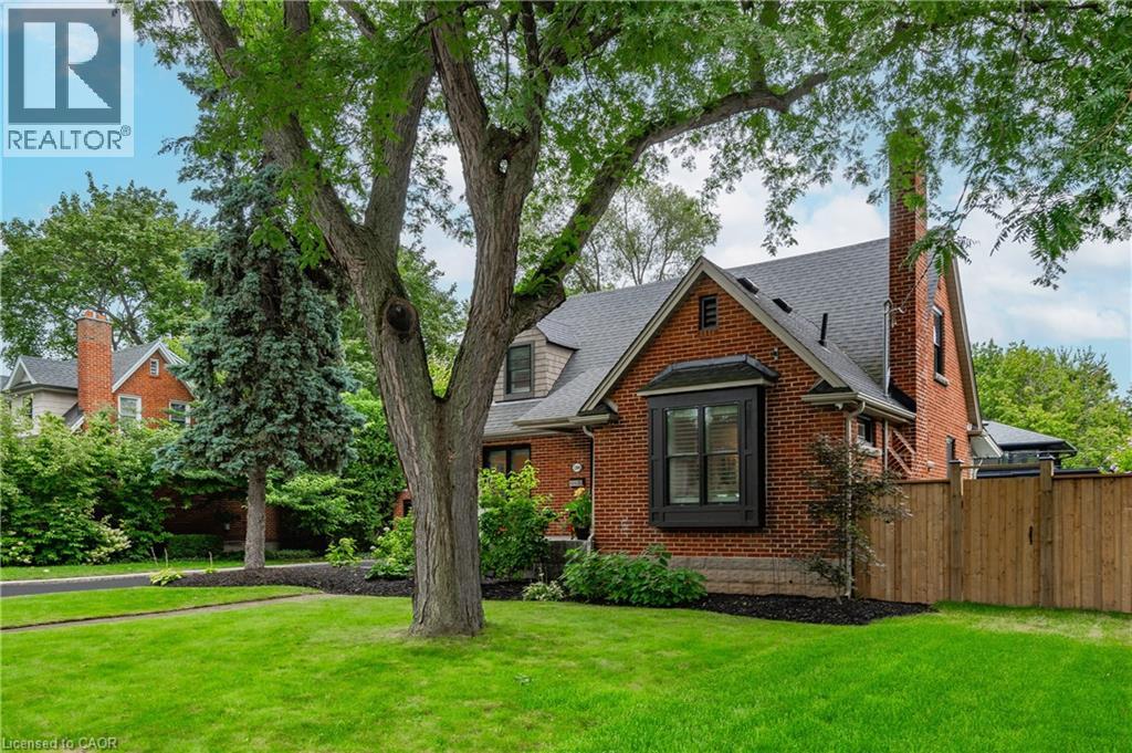 1390 Halifax Place, Burlington, Ontario  L7S 1J6 - Photo 3 - 40817630