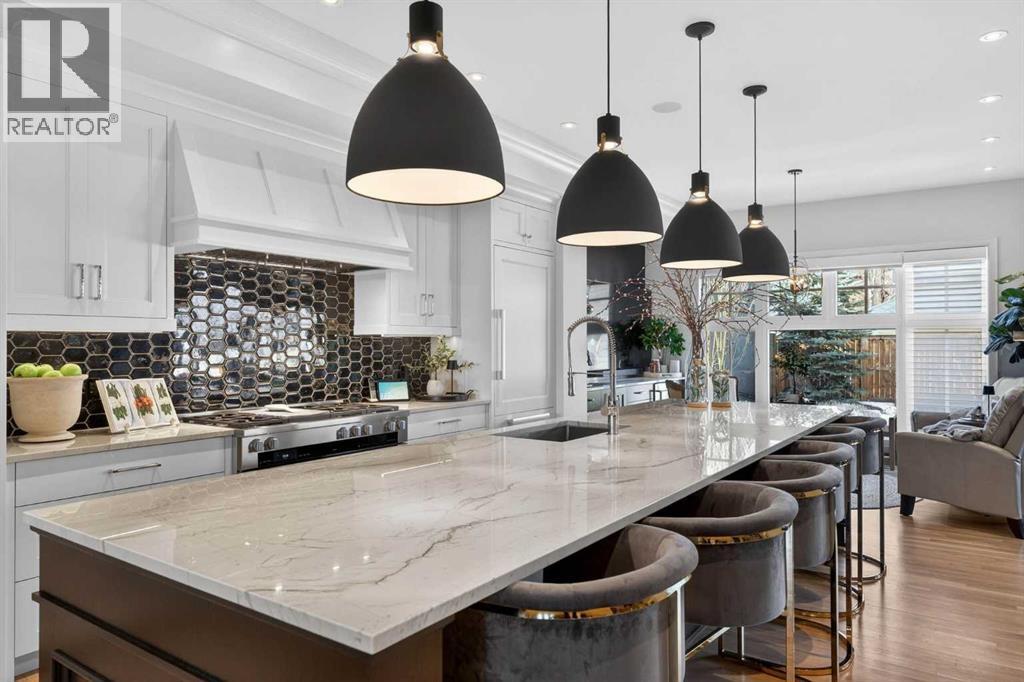 4215 16A Street SW, Calgary, Alberta