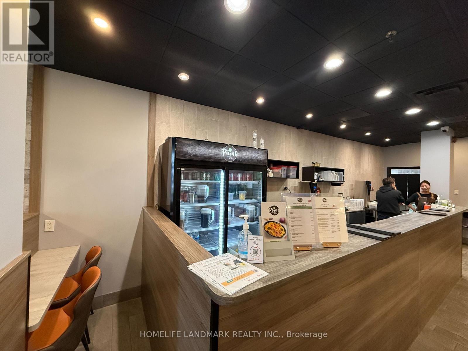 16775 Yonge Street, Newmarket, Ontario  L3Y 8J4 - Photo 3 - N12948710