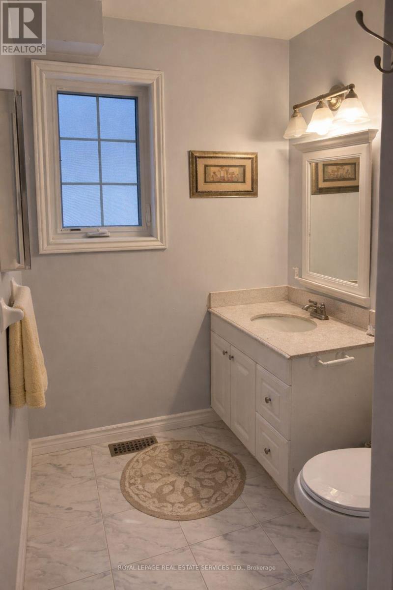 101 32nd Street S, Wasaga Beach, Ontario  L9Z 2S6 - Photo 4 - S12957158