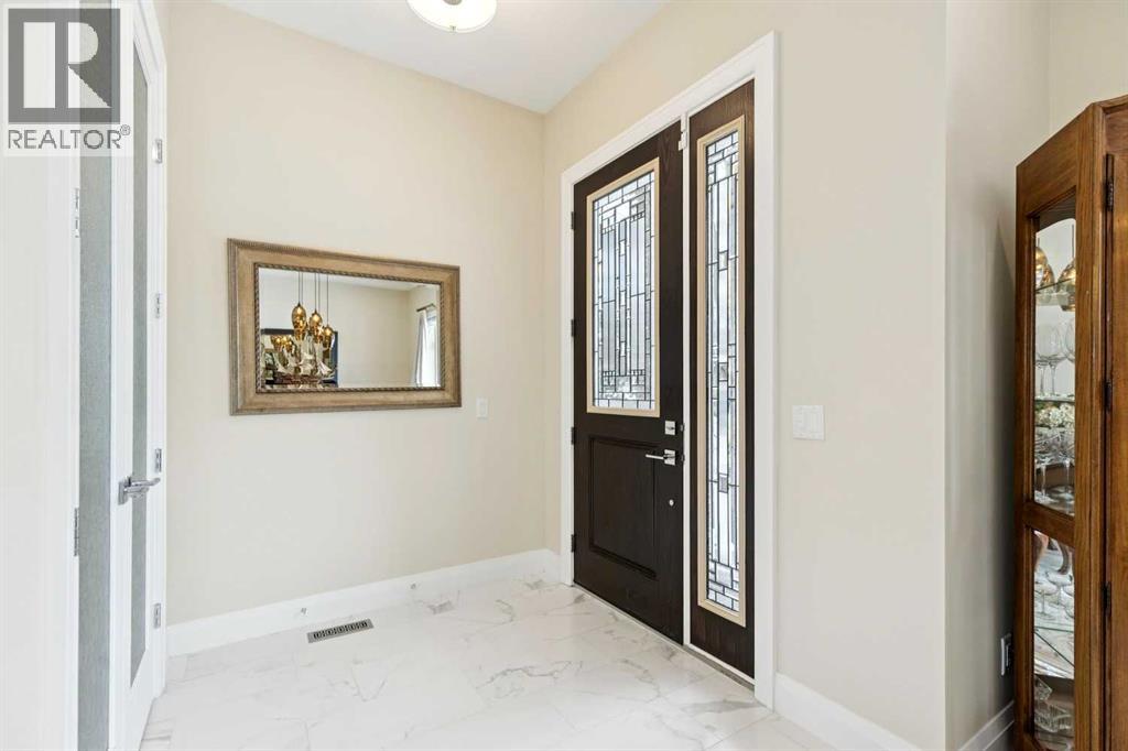 3036 28 Street SW, Calgary, Alberta  T3E 2J5 - Photo 2 - A2292324