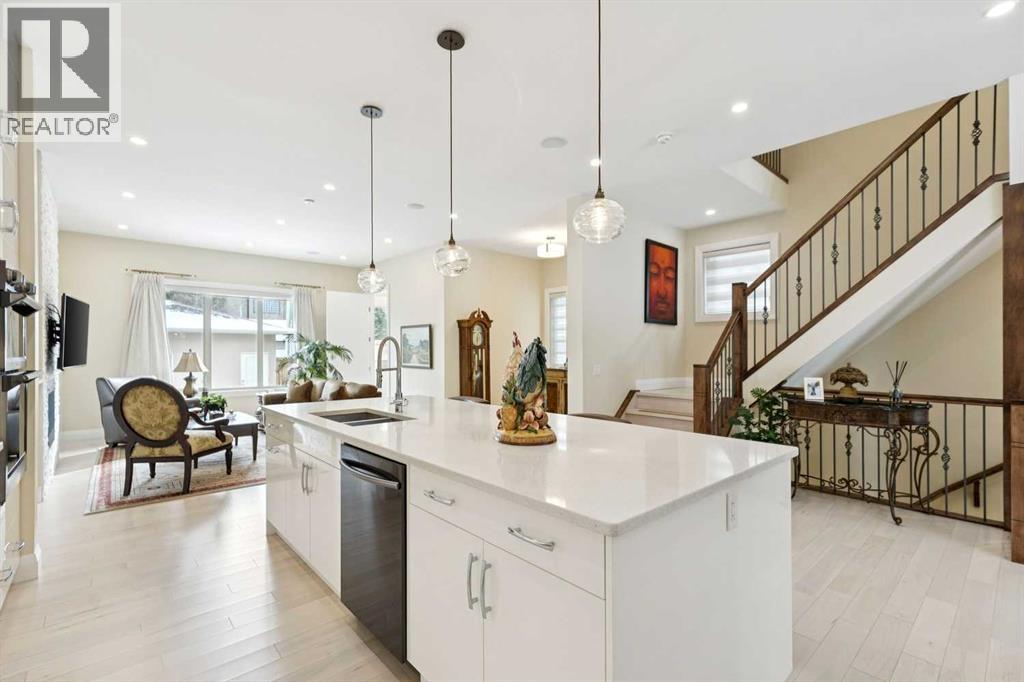 3036 28 Street SW, Calgary, Alberta  T3E 2J5 - Photo 7 - A2292324