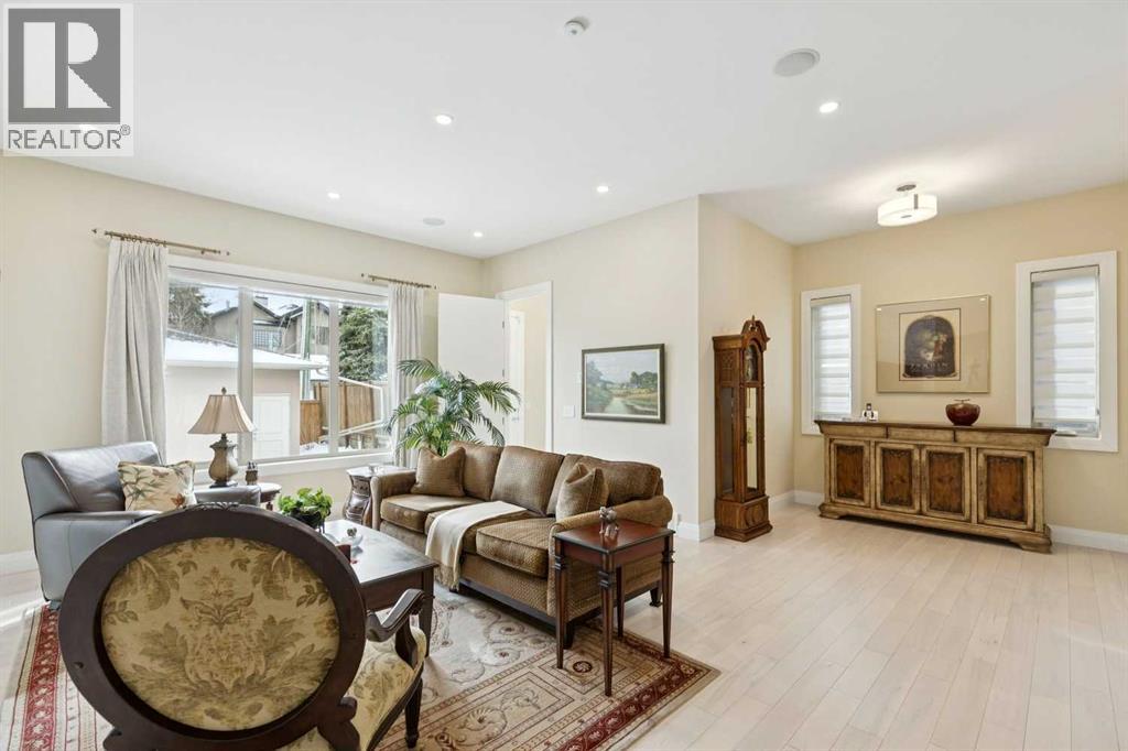 3036 28 Street SW, Calgary, Alberta  T3E 2J5 - Photo 11 - A2292324