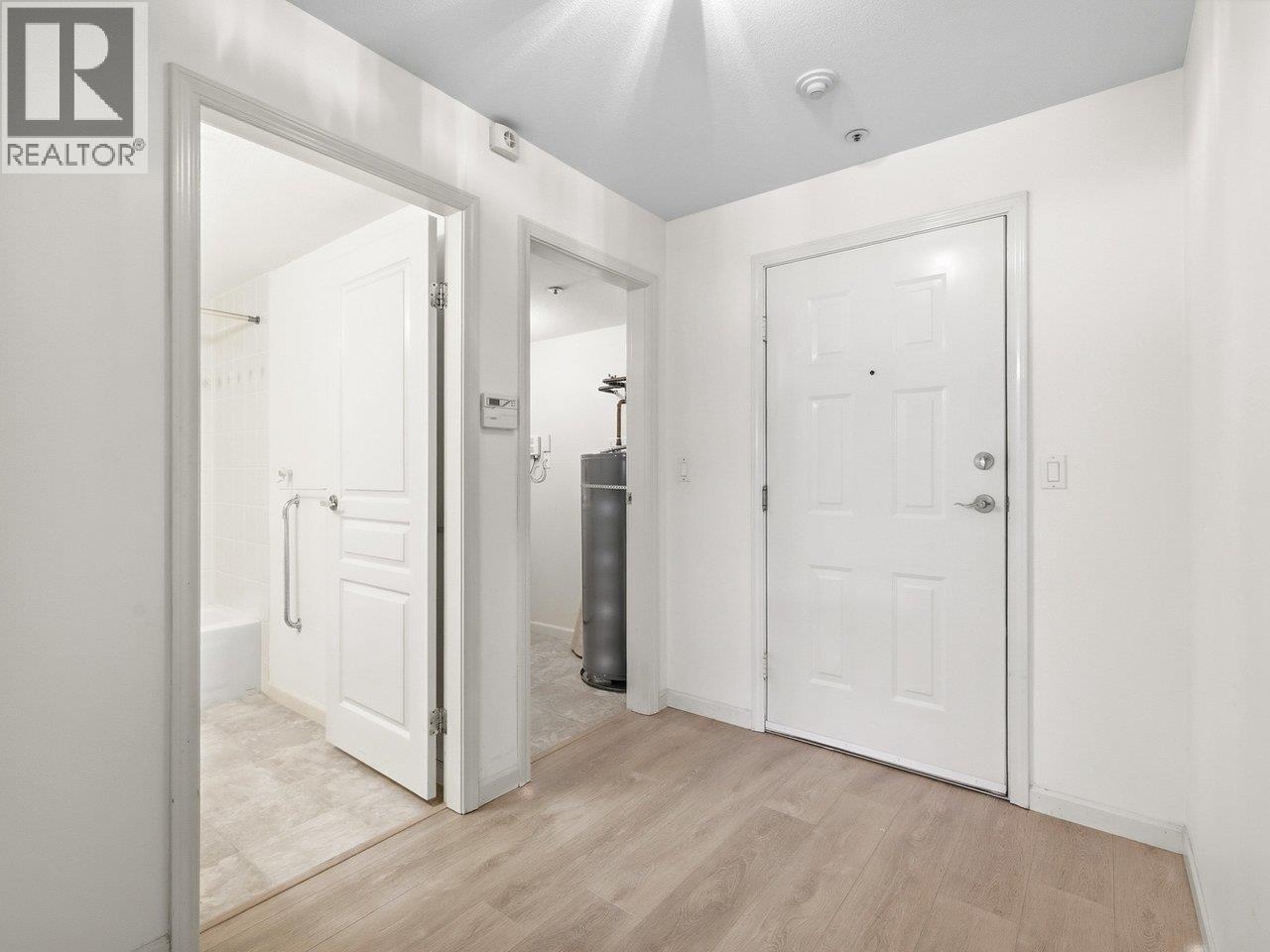 101n 1100 56 Street, Delta, British Columbia  V4L 2N2 - Photo 19 - R3105321