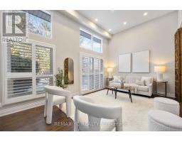 118 TANGLE BRIARWAY, Toronto, Ontario