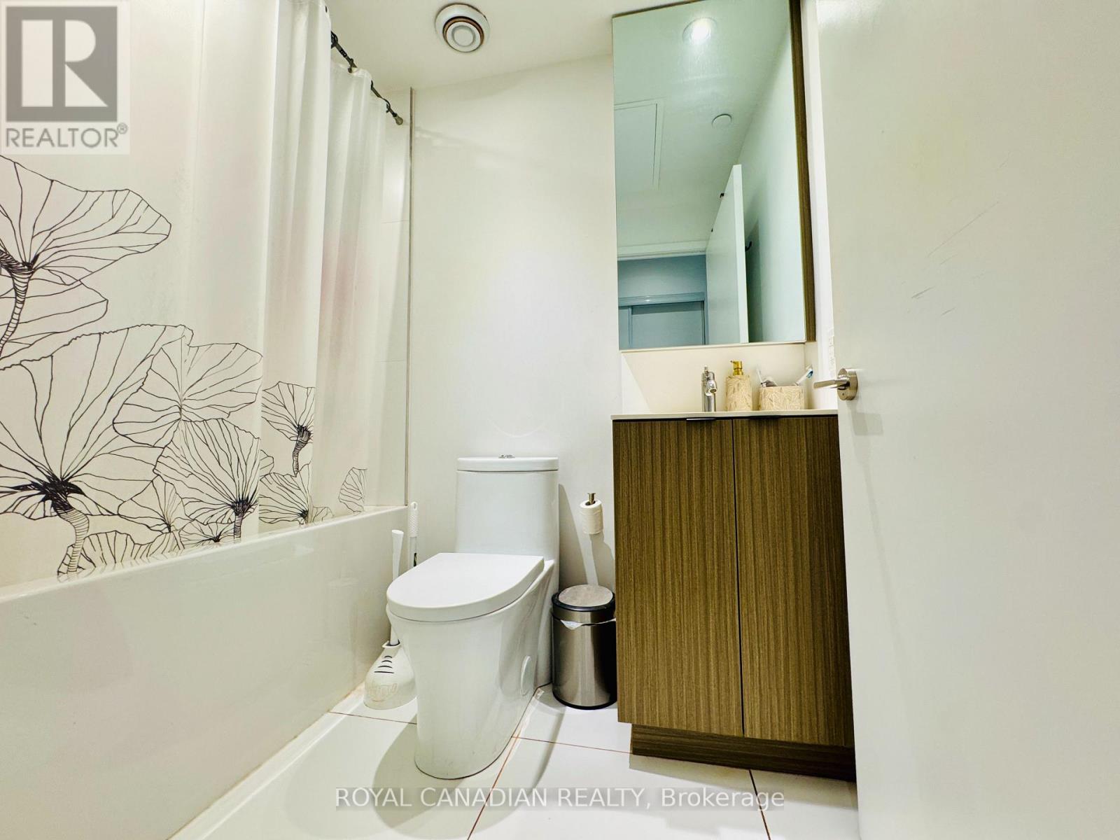 1317 - 20 Edward Street S, Toronto, Ontario  M5G 0C5 - Photo 10 - C12957330