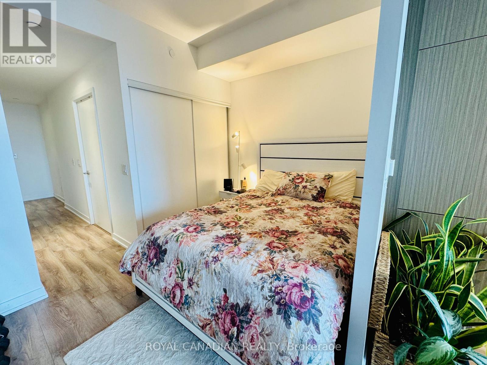 1317 - 20 Edward Street S, Toronto, Ontario  M5G 0C5 - Photo 12 - C12957330