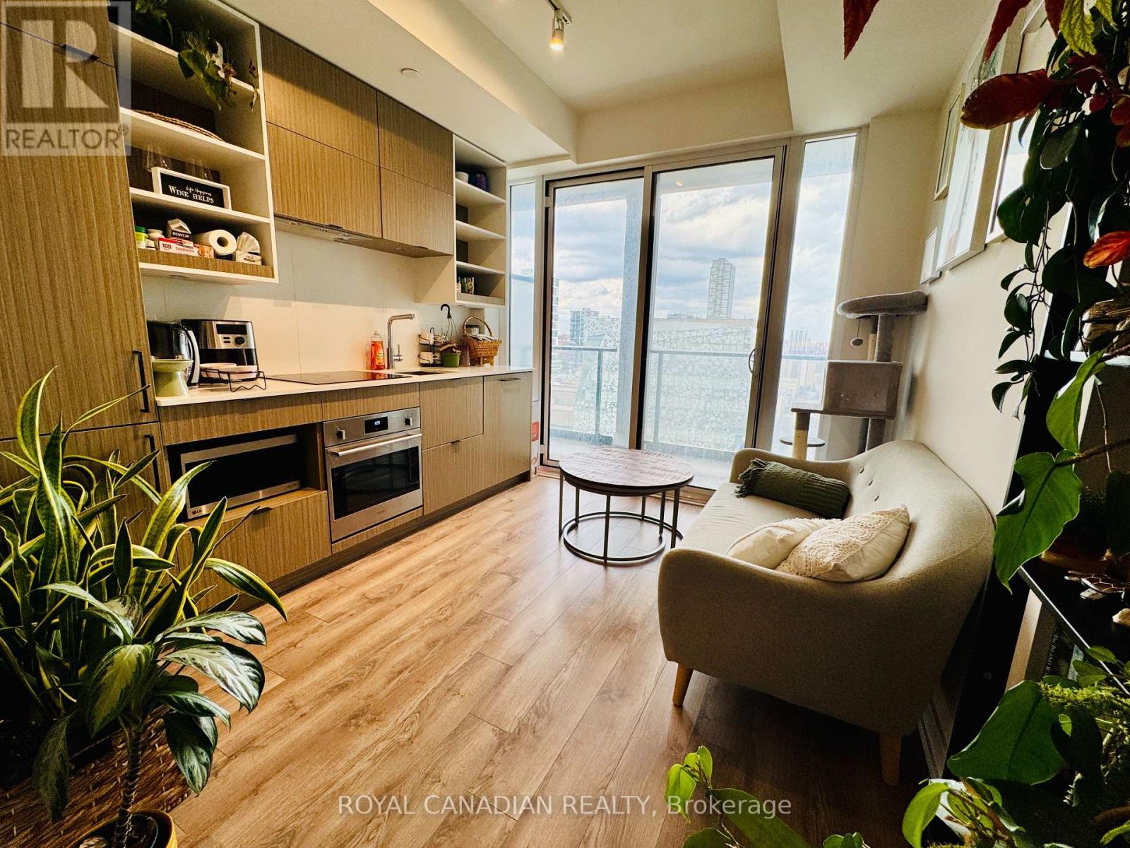 1317 - 20 Edward Street S, Toronto, Ontario  M5G 0C5 - Photo 16 - C12957330