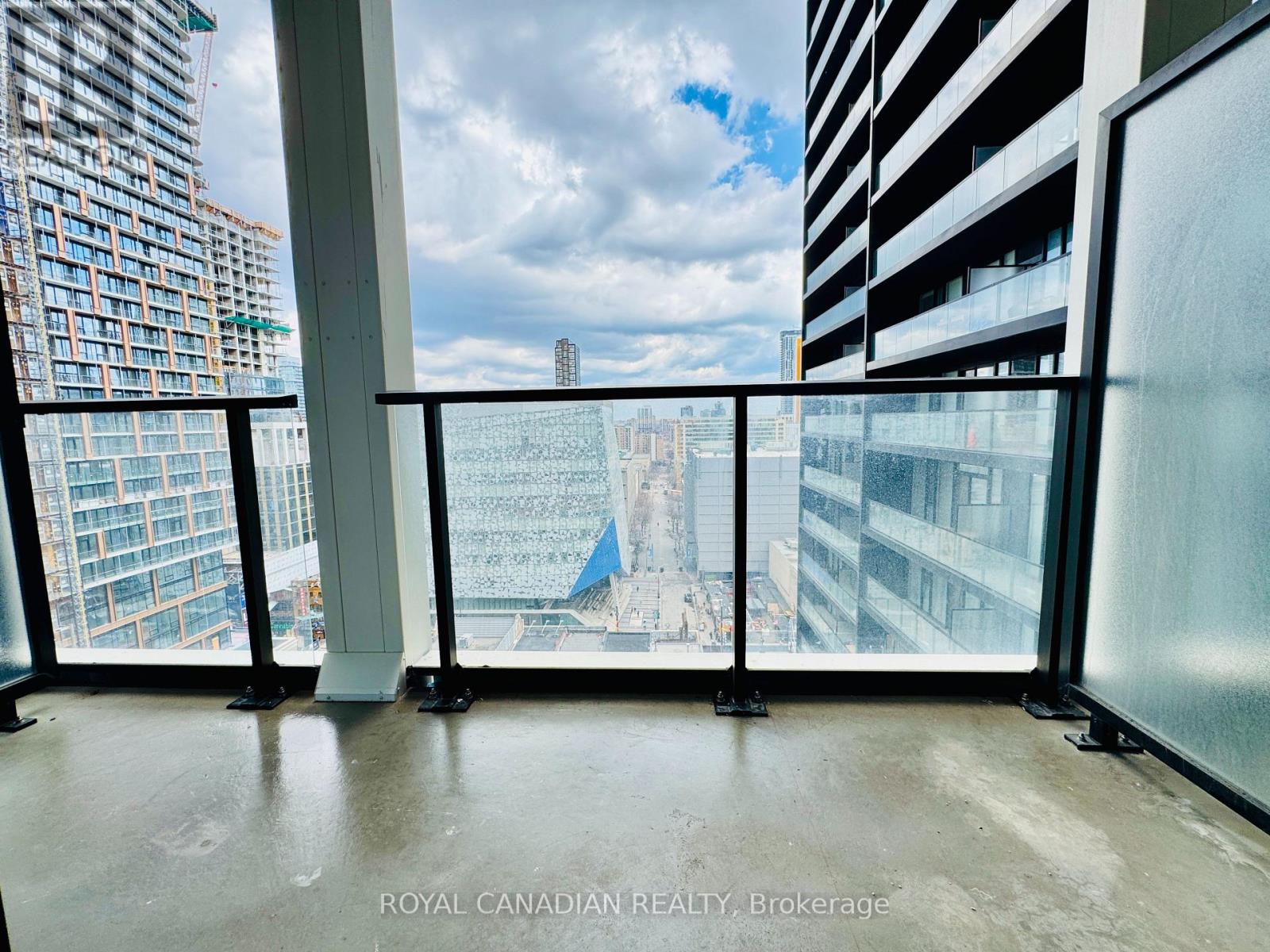 1317 - 20 Edward Street S, Toronto, Ontario  M5G 0C5 - Photo 19 - C12957330