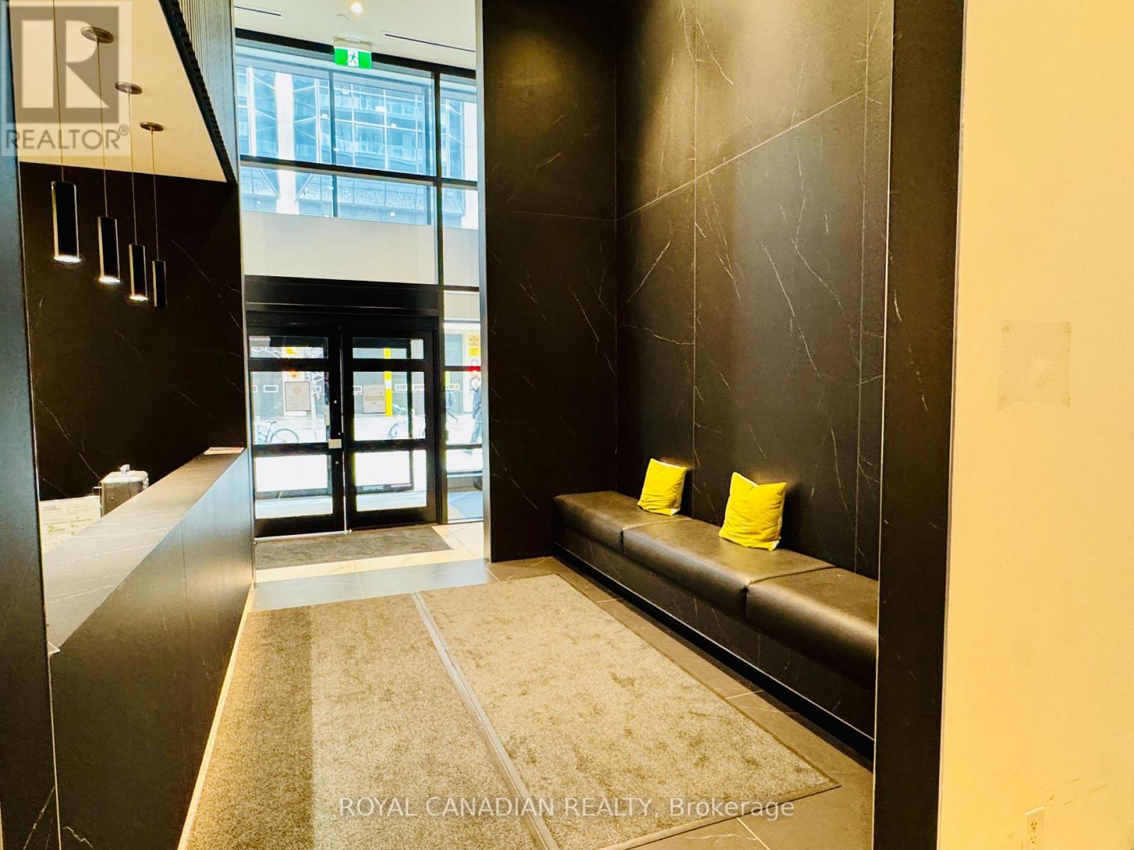 1317 - 20 Edward Street S, Toronto, Ontario  M5G 0C5 - Photo 32 - C12957330