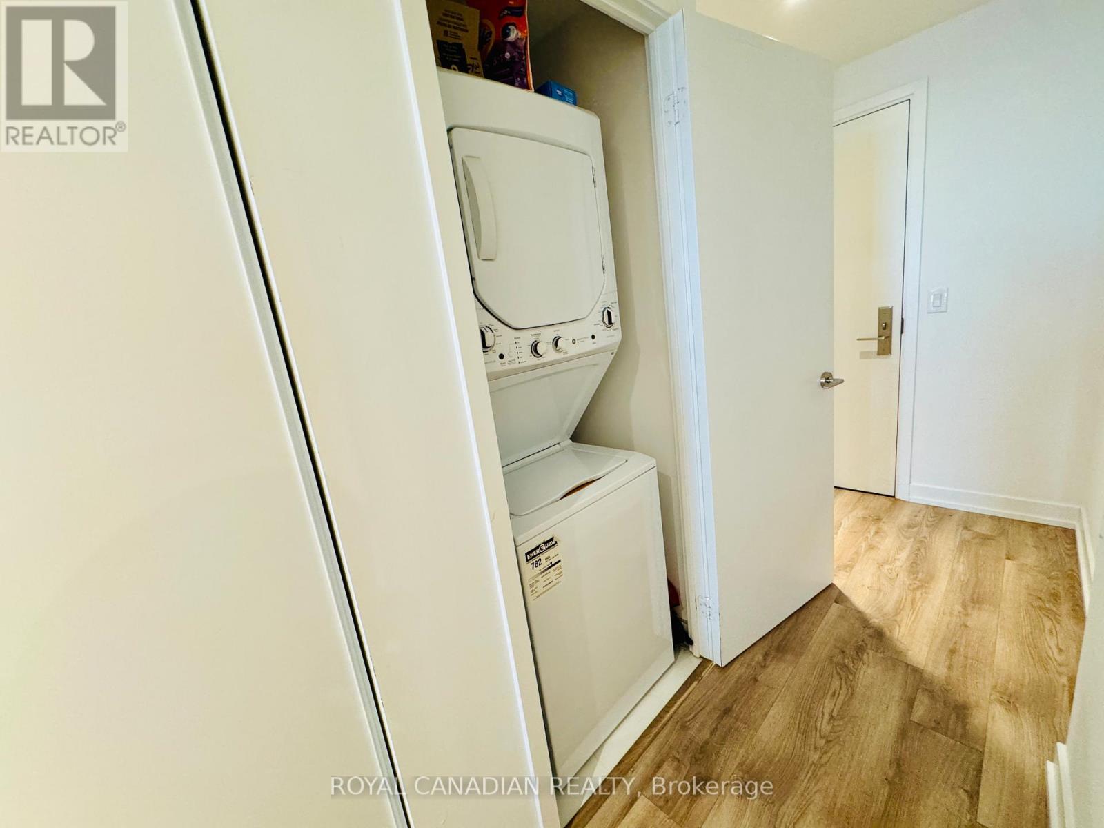 1317 - 20 Edward Street S, Toronto, Ontario  M5G 0C5 - Photo 8 - C12957330