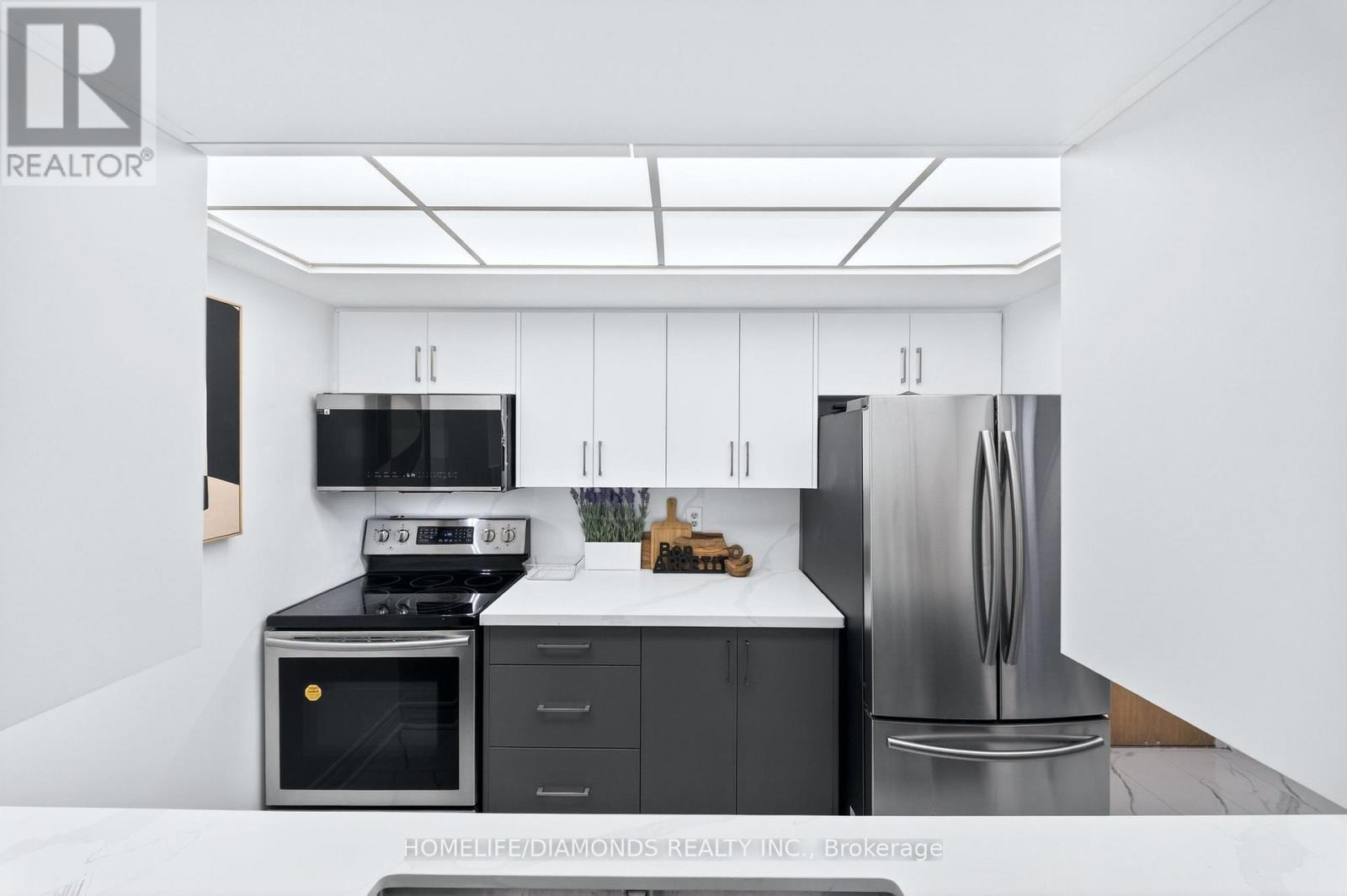 2002 - 5 Concorde Place, Toronto, Ontario  M3C 3M8 - Photo 9 - C12957374