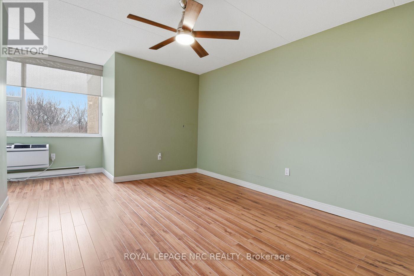 601b - 200 20 Highway W, Pelham, Ontario  L3E 0V7 - Photo 19 - X12912924