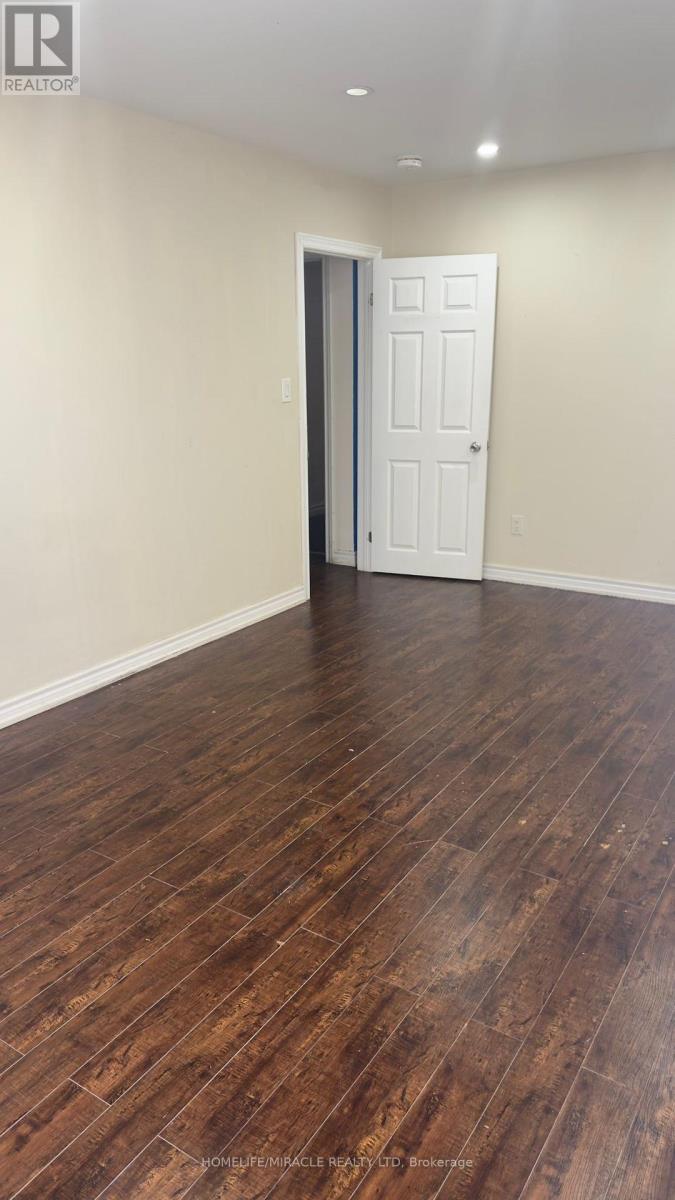 3 - 18 Ormerod Street, Toronto, Ontario M1B 2Y2 - Photo 4 - E12957334