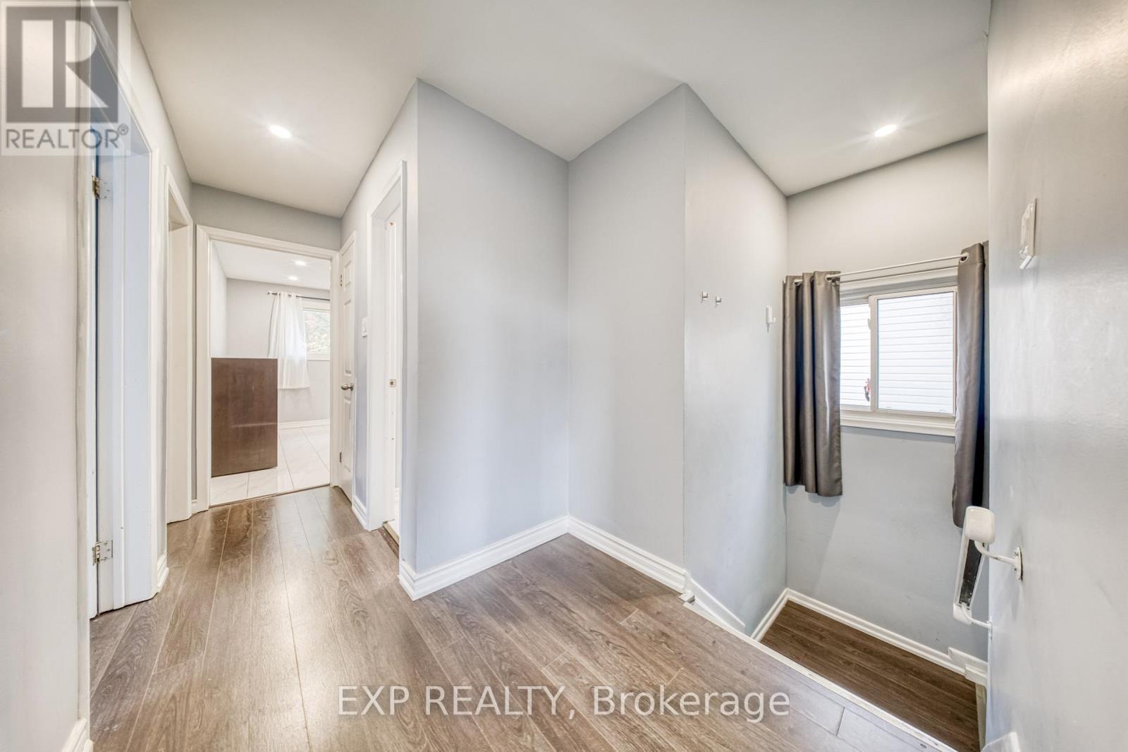 588 Warden Avenue, Toronto, Ontario M1L 3Z3 - Photo 3 - E12957358