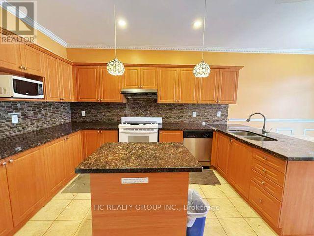 96 Morisot Avenue, Vaughan, Ontario  L4J 9H7 - Photo 7 - N12957328