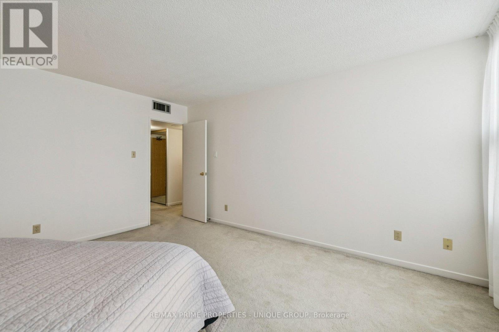1801 - 1300 Bloor Street, Mississauga, Ontario  L4Y 3Z2 - Photo 26 - W12838990