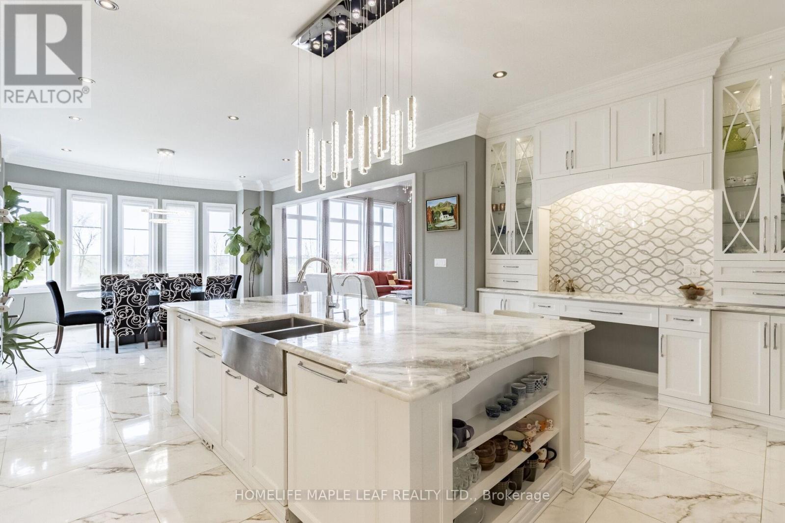 44 Herringbone Crescent, Brampton, Ontario  L6P 4B8 - Photo 12 - W12957308